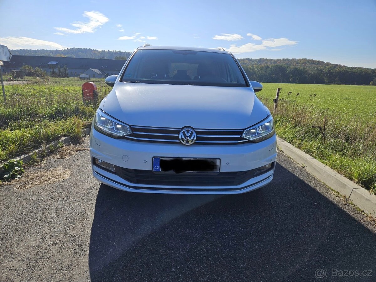 Volkswagen Touran 1.4 TSI 110kw, Highline, Nehavarováno - 2