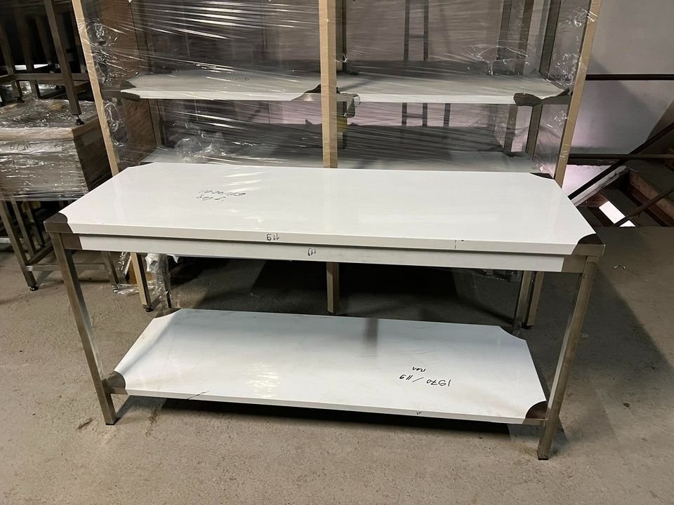 Nerezový stůl do prostoru 1 police(délka 50-200cm) - 2