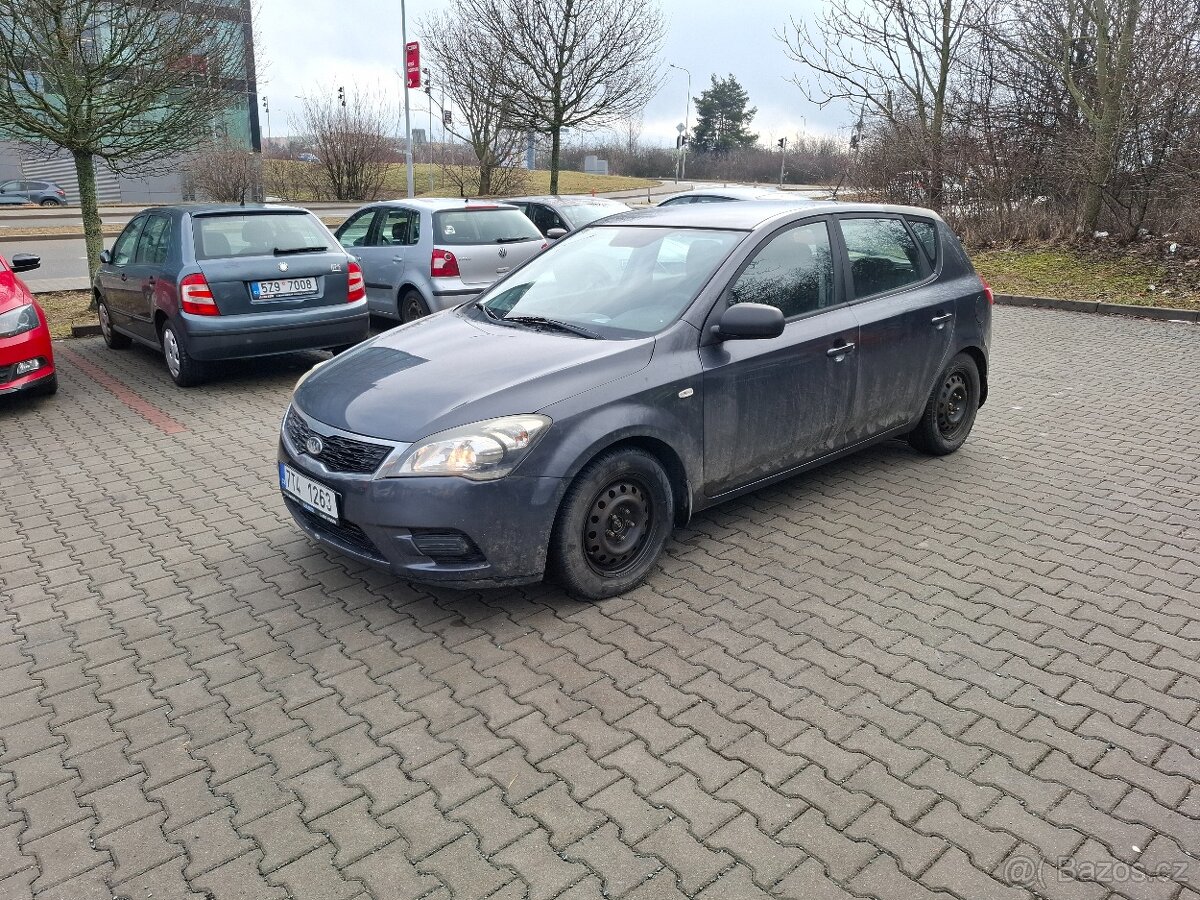 Kia Ceed 1.6 crdi 66 kw - 2