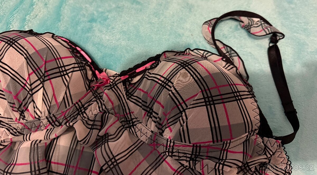 Noční košilka, vystužená podprsenka - 2