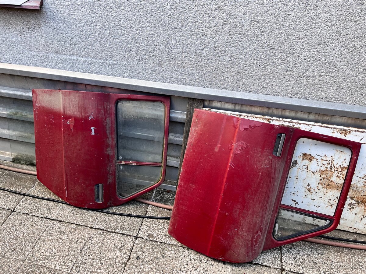 Dveře Škoda 100 - 2