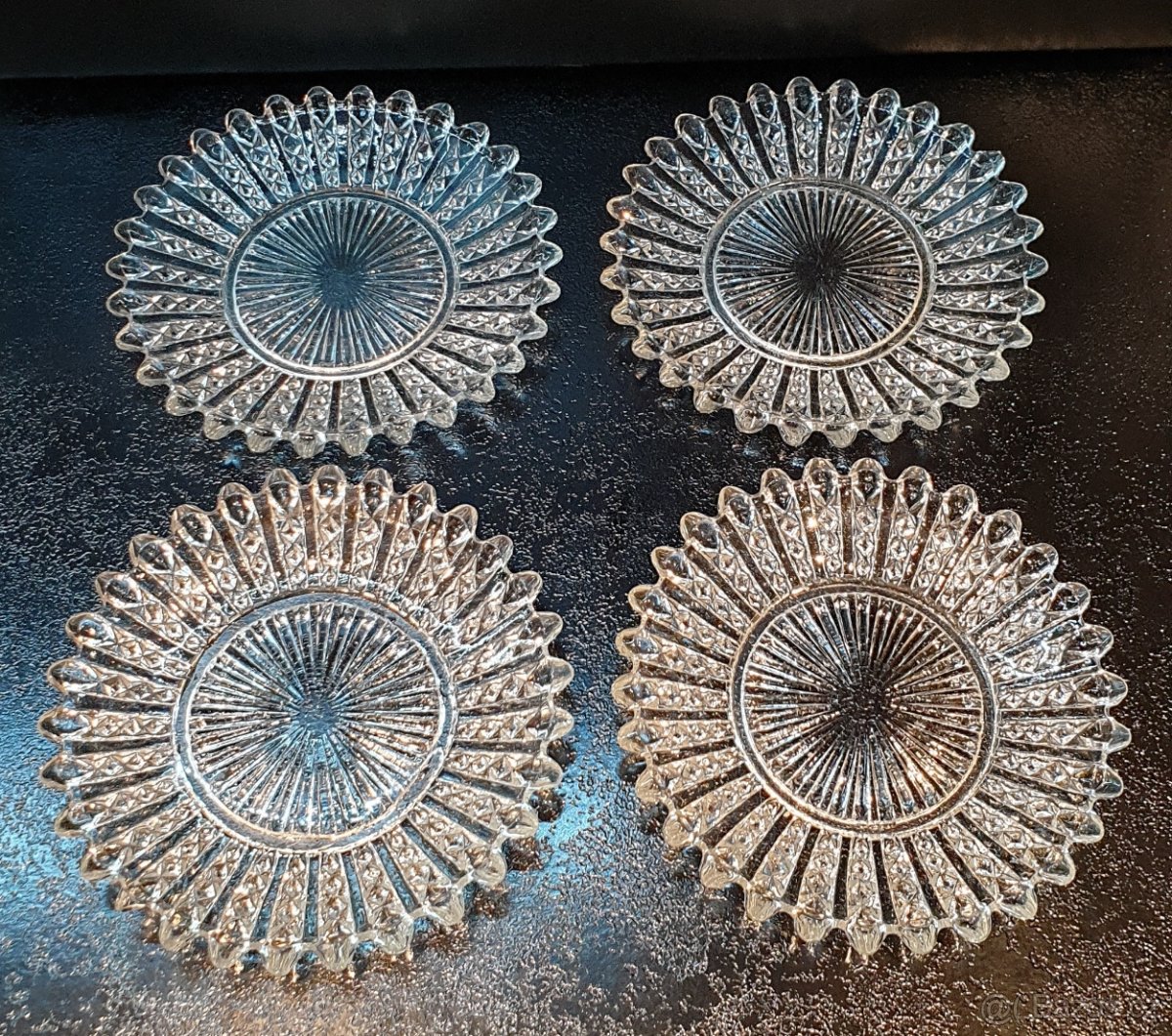 Skleněné talířky - 2