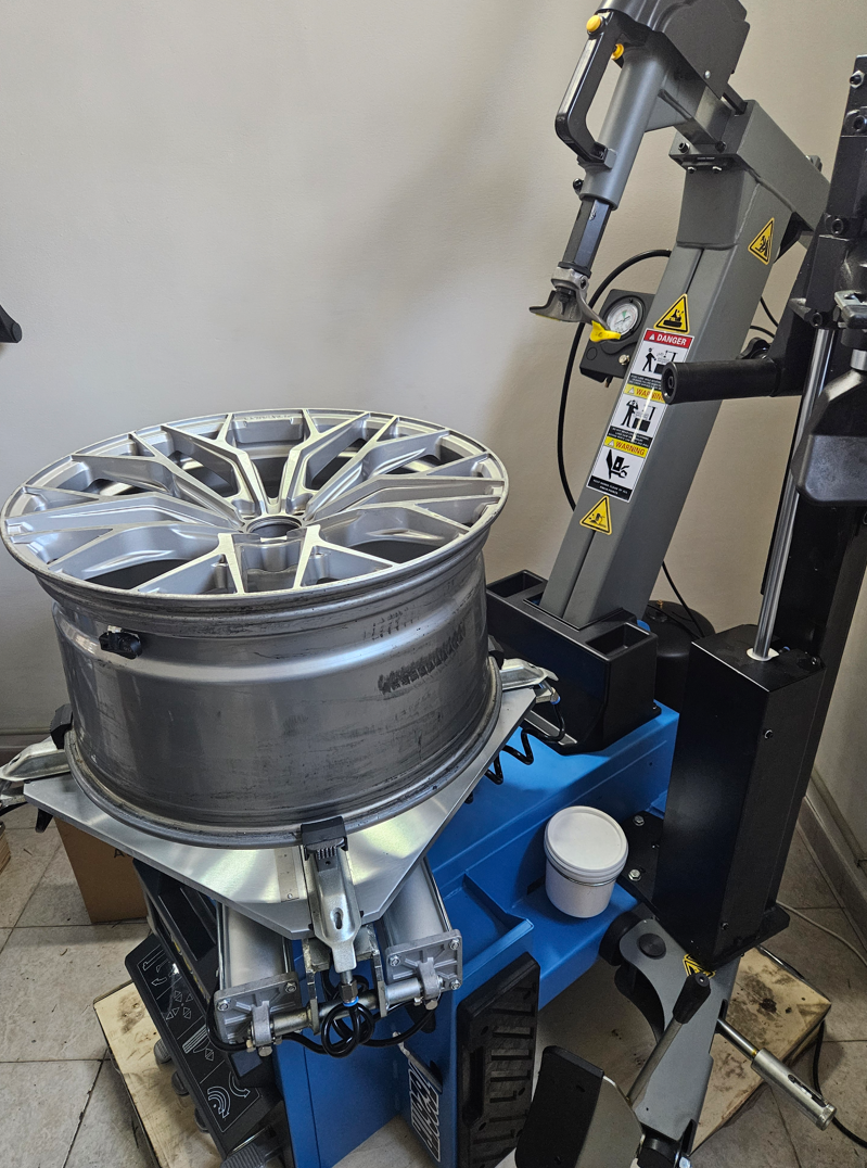 Zouvačka, vyvažovačka a zvedák - 2