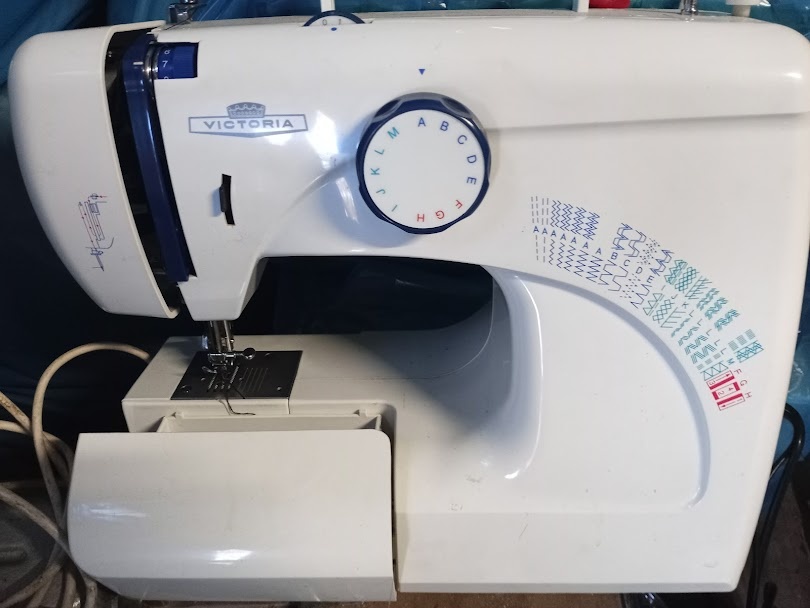 šicí stroje - 2