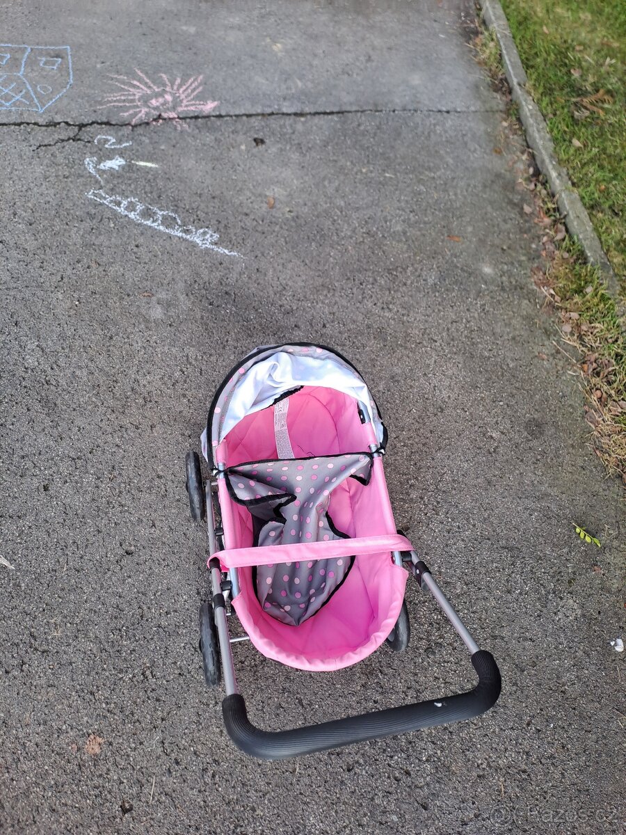 Kočárek pro panenky - 2