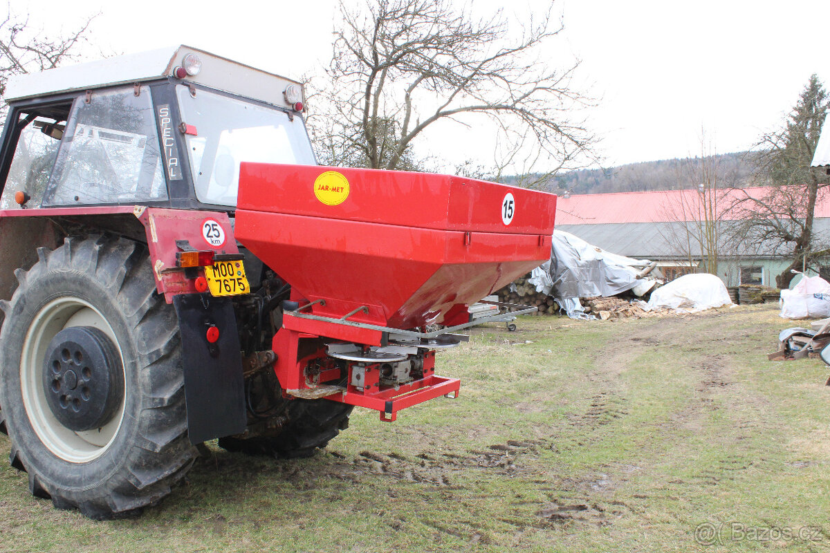 Rozmetadlo hnojiv JAR-MET - 2