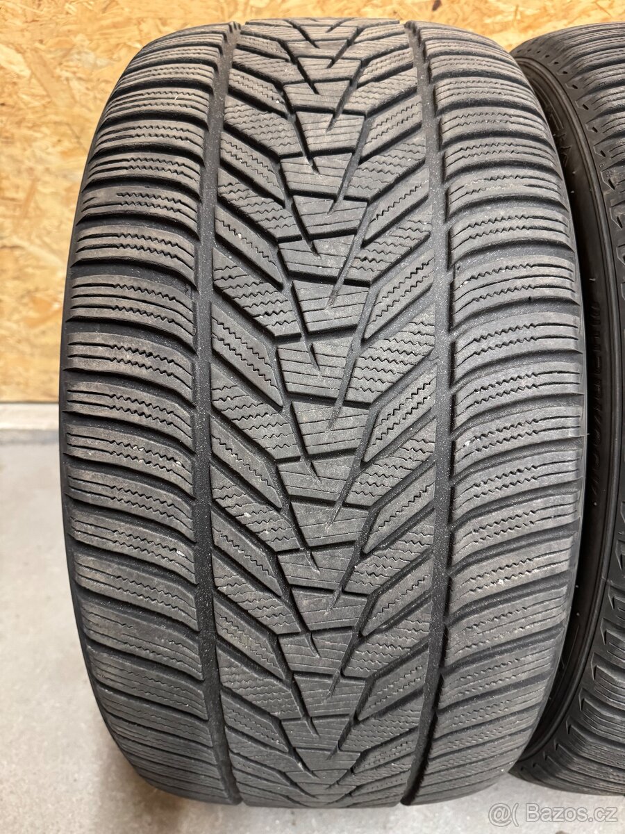 Hankook Winter iceptevo 3 - 295/35 R21 107V - 2