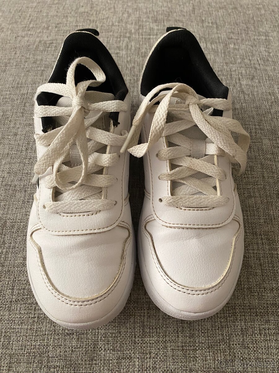 Dětské botasky zn. Adidas vel. 31 - 2