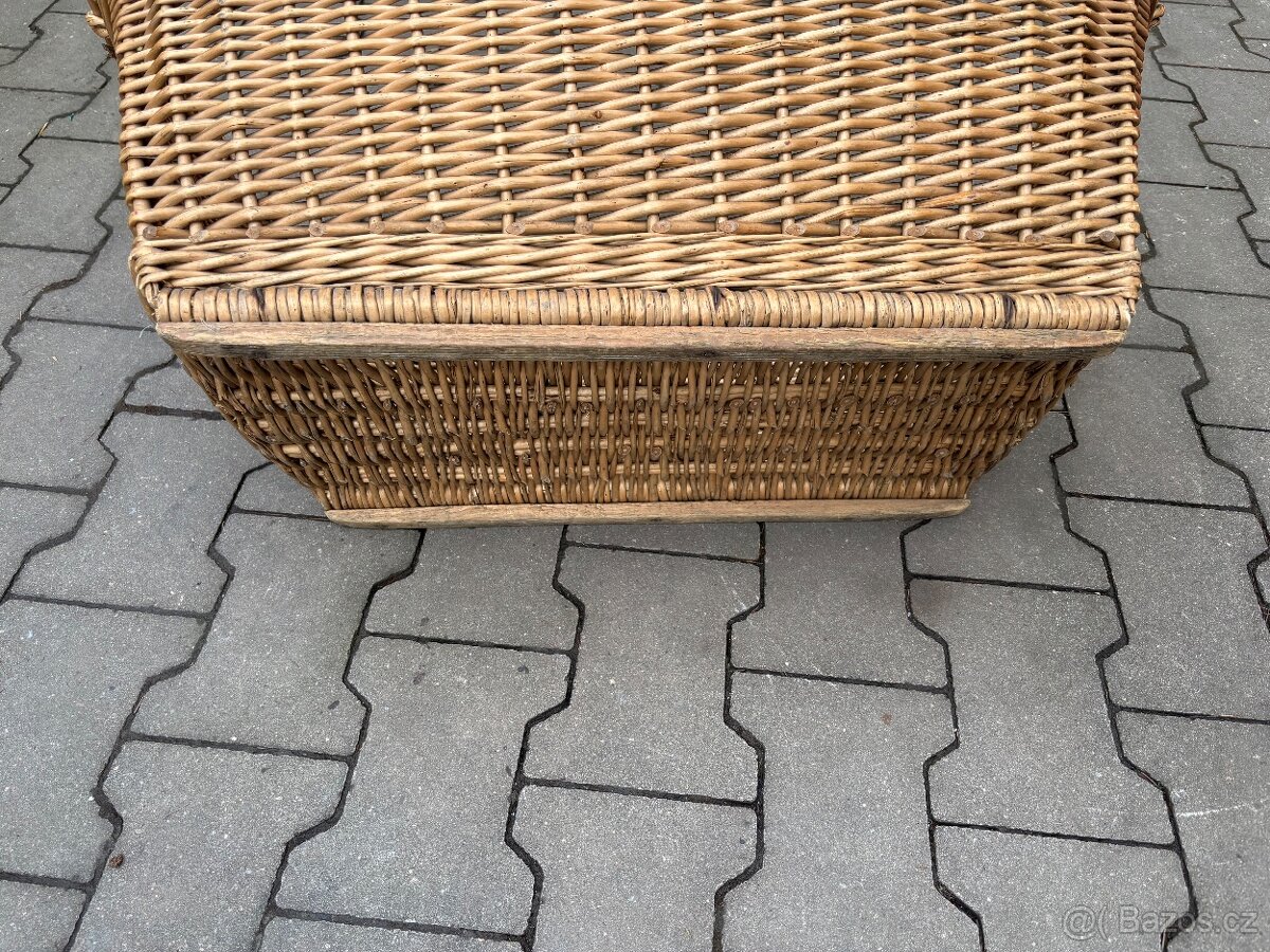 Proutěný koš - 2