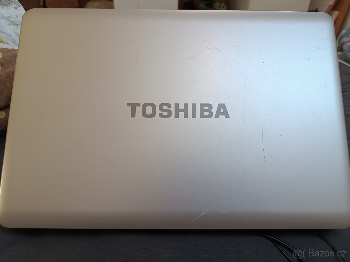 Prodám notebook Toshiba l500 - 2