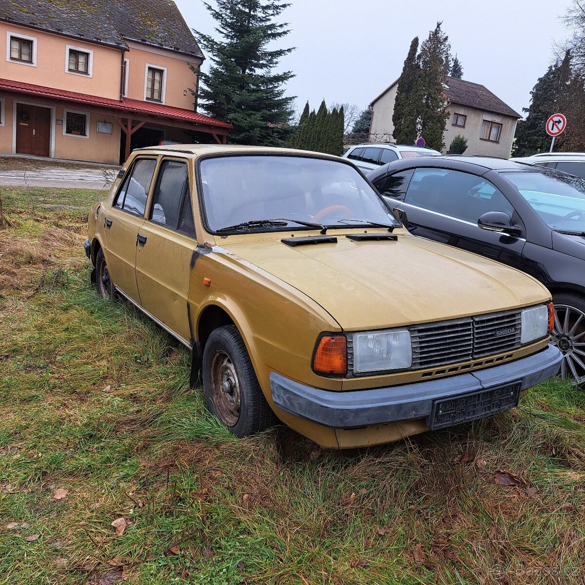 Škoda 120L - 2