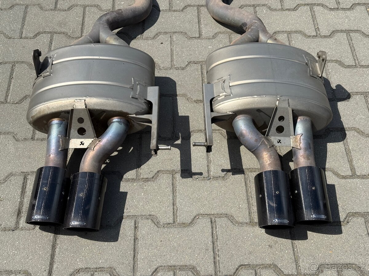 BMW M3 e92 e93 Akrapovic Evolution - 2