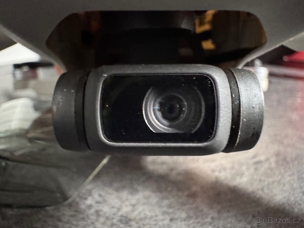 DJI mini 2 SE- top stav, 2 baterie a originál brašna DJI - 2