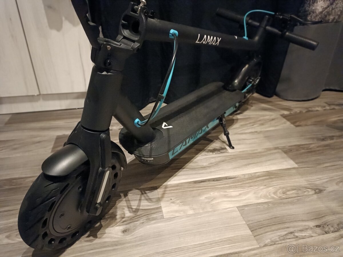 Elektro koloběžka LAMAX E-Scooter S11600 - 2