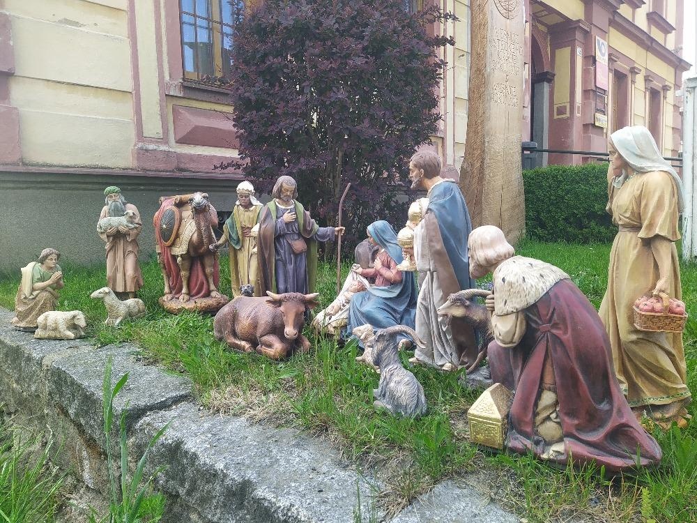 +++VELKÝ KOSTELNÍ BETLÉM+++-38000,-kč - 2