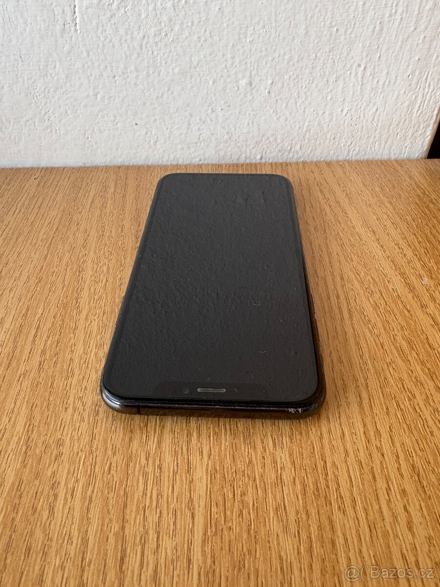 iPhone Xs Space Gray - 2