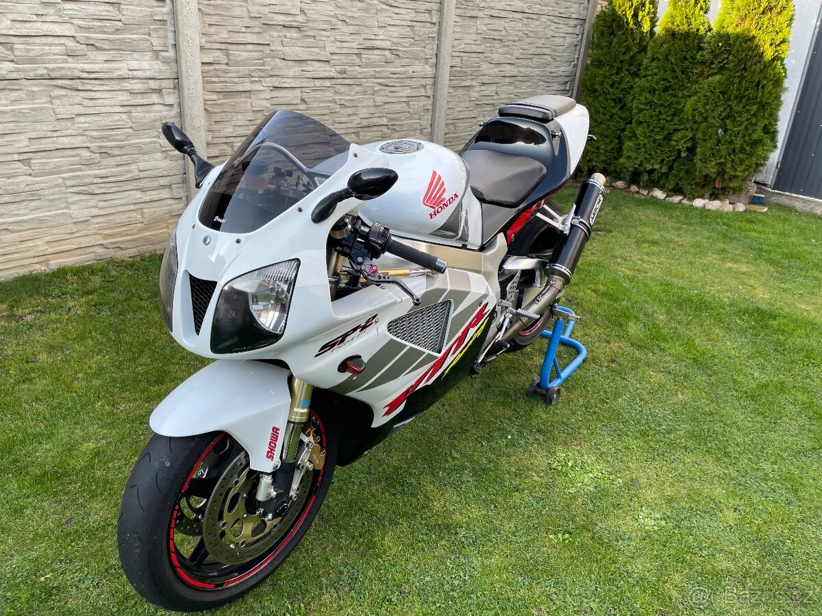 Honda Vtr 1000 sp2 - 2