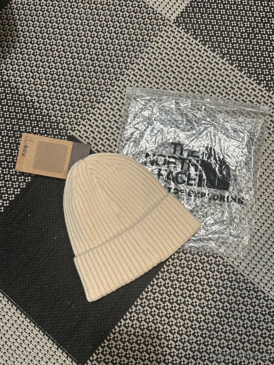 The North face béžová čepice - 2