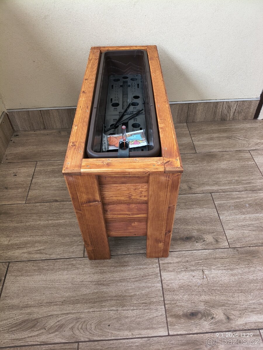 Truhlìk na květiny - 2