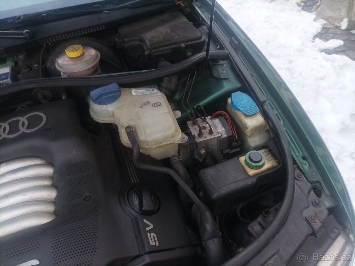 Audi A4 B5 2.4 - 2