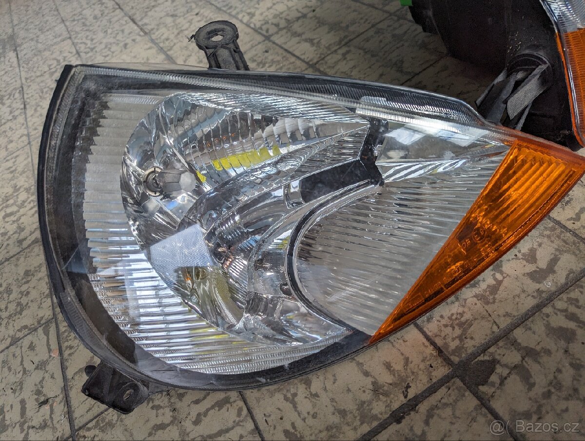 Přední světla Ford ka - 2