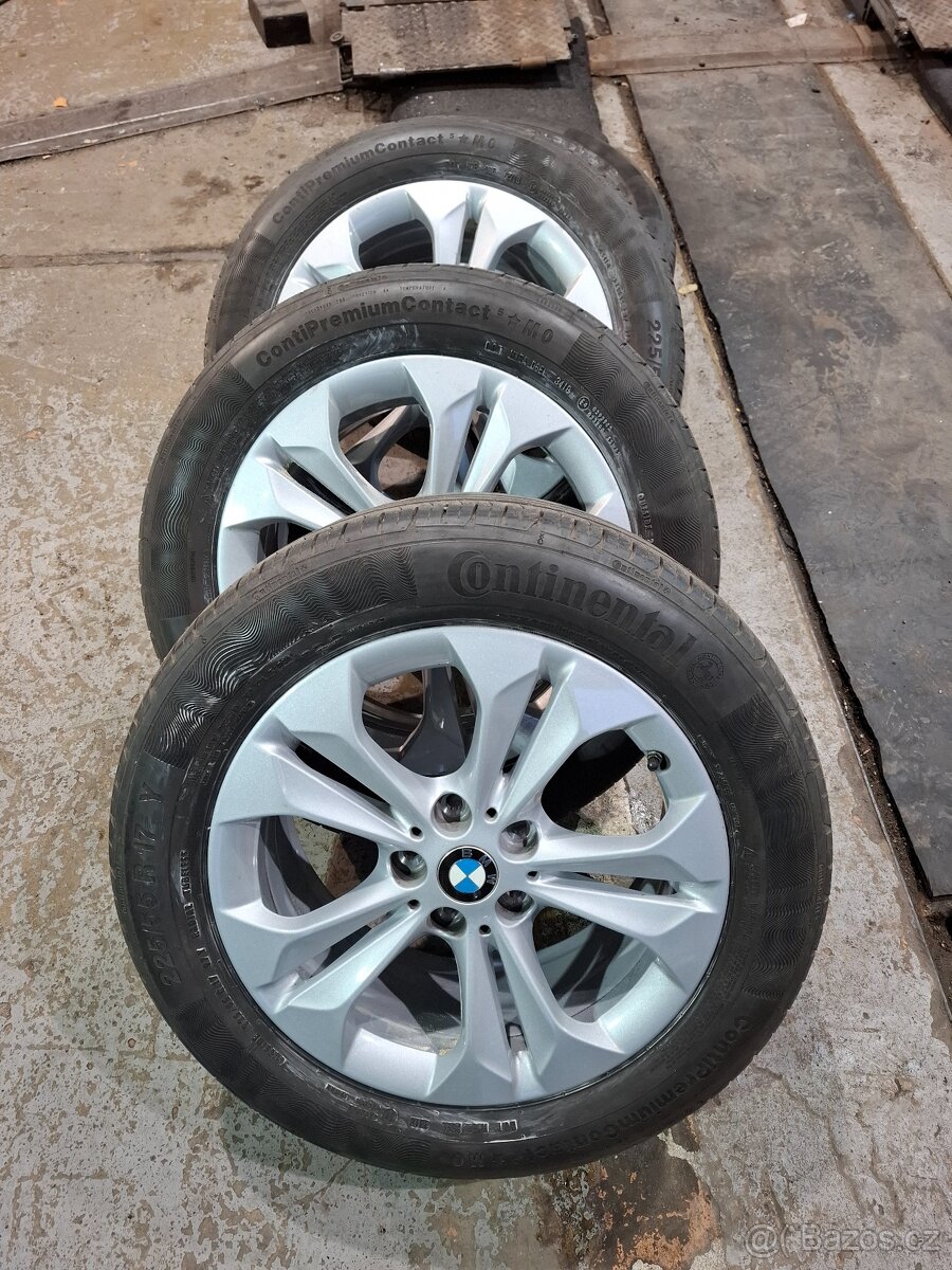 Original letní sada 17" BMW X1 style 564 - 2