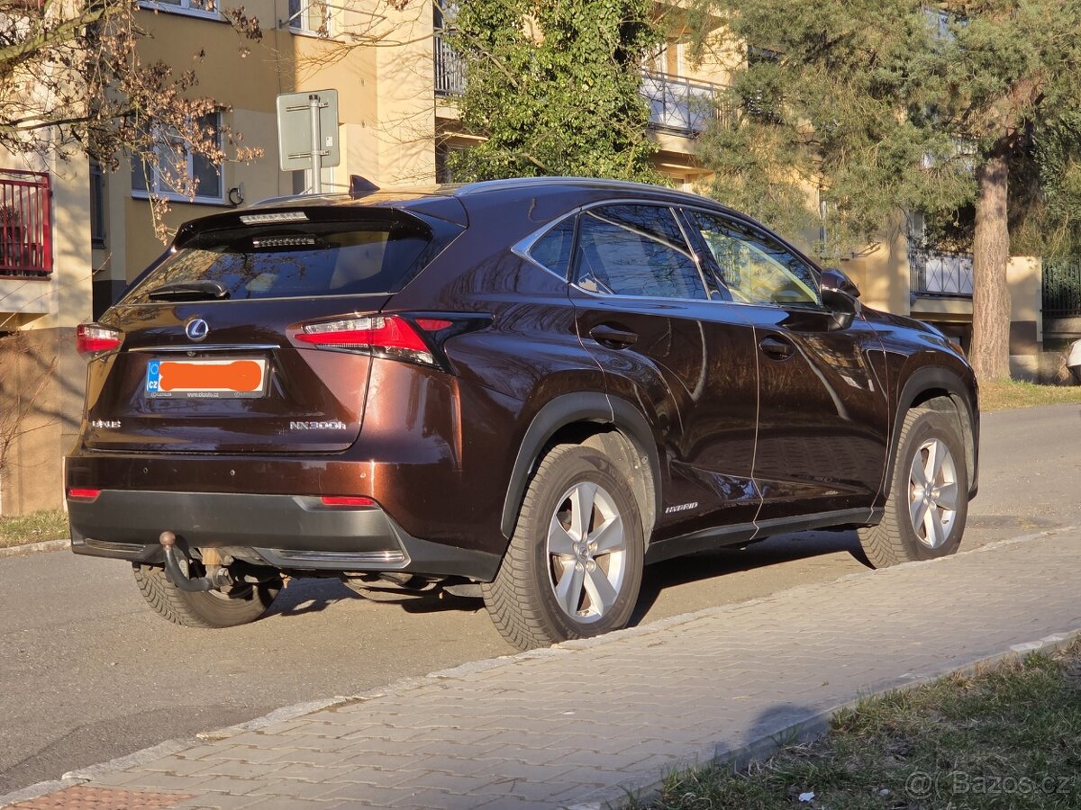 Lexus NX300h - 2
