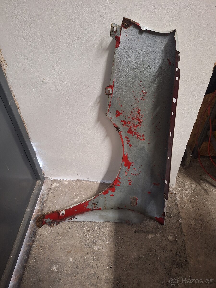 Levý a pravý přední blatník vw vento - 2