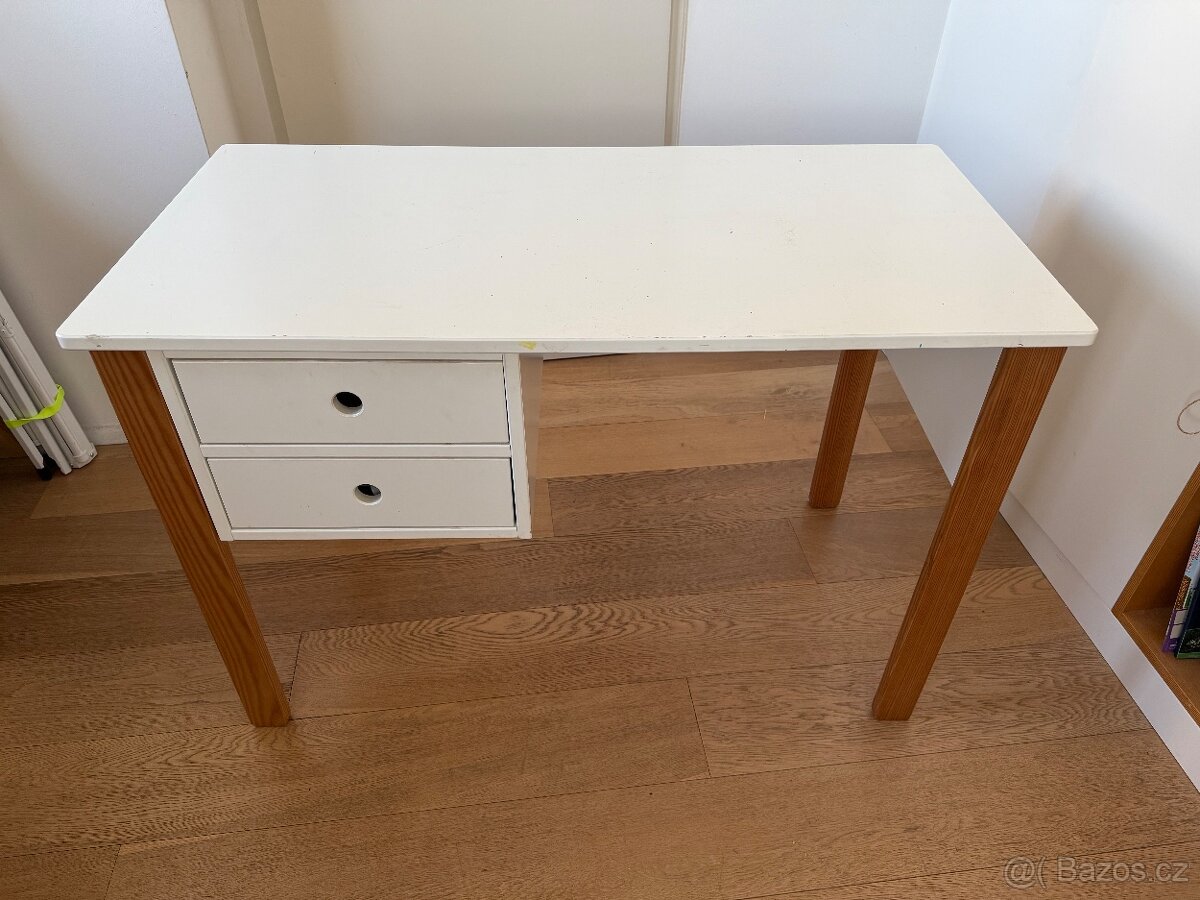 Pracovní stůl - 2