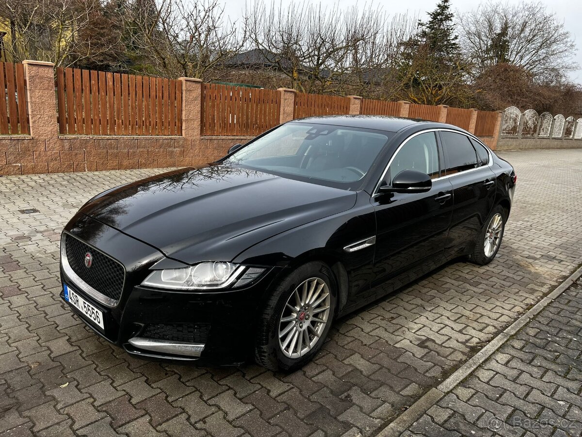 Jaguar XF, sedan - 2