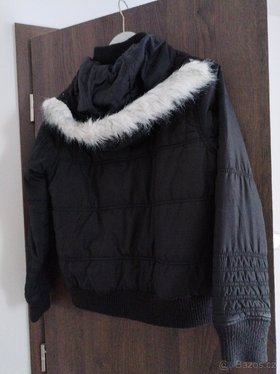 Zimní bunda s kapucí - 2