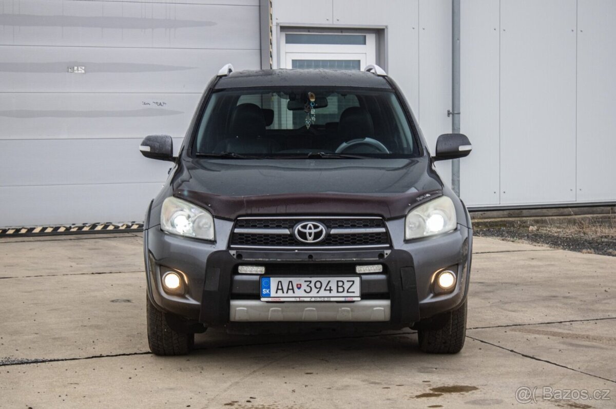Toyota RAV4 2.2l D-CAT 110kW, A/T - 2