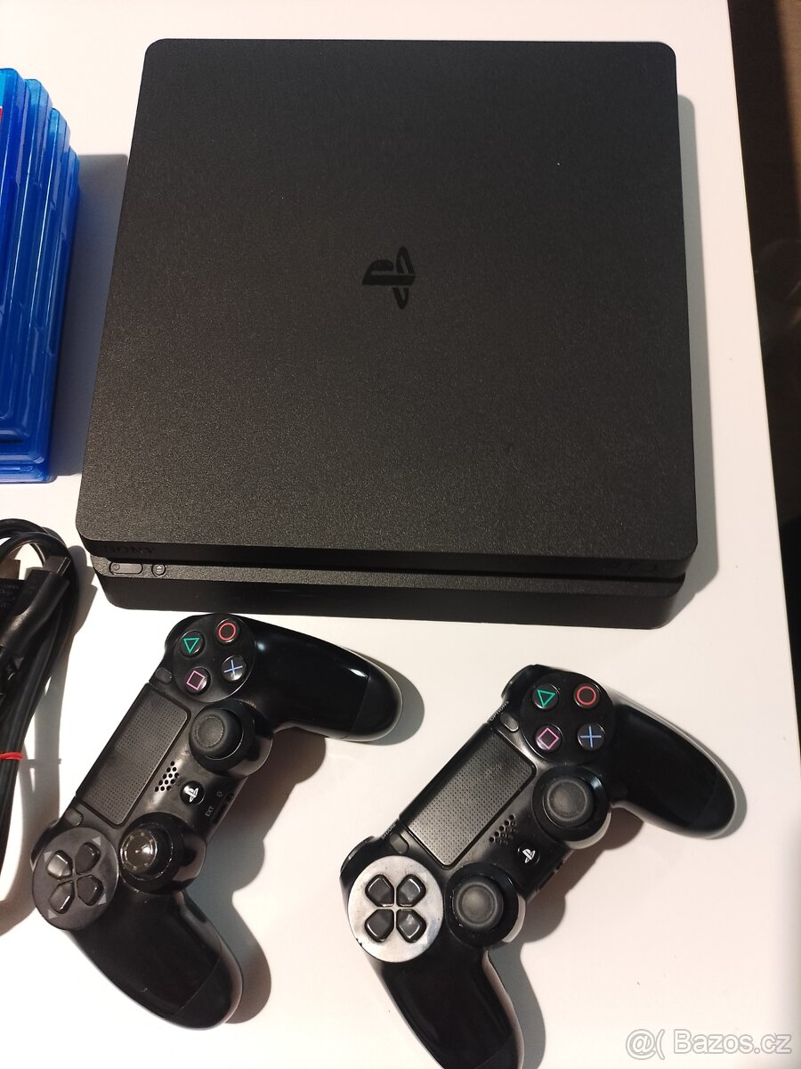 Playstation 4 slim 1TB - 2