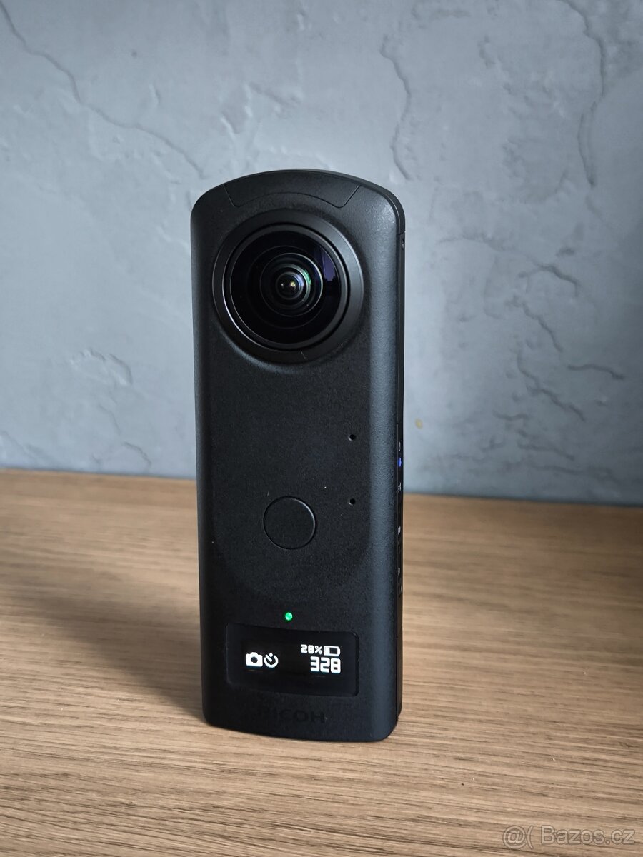 360 kamera Ricoh Theta Z1 - 2