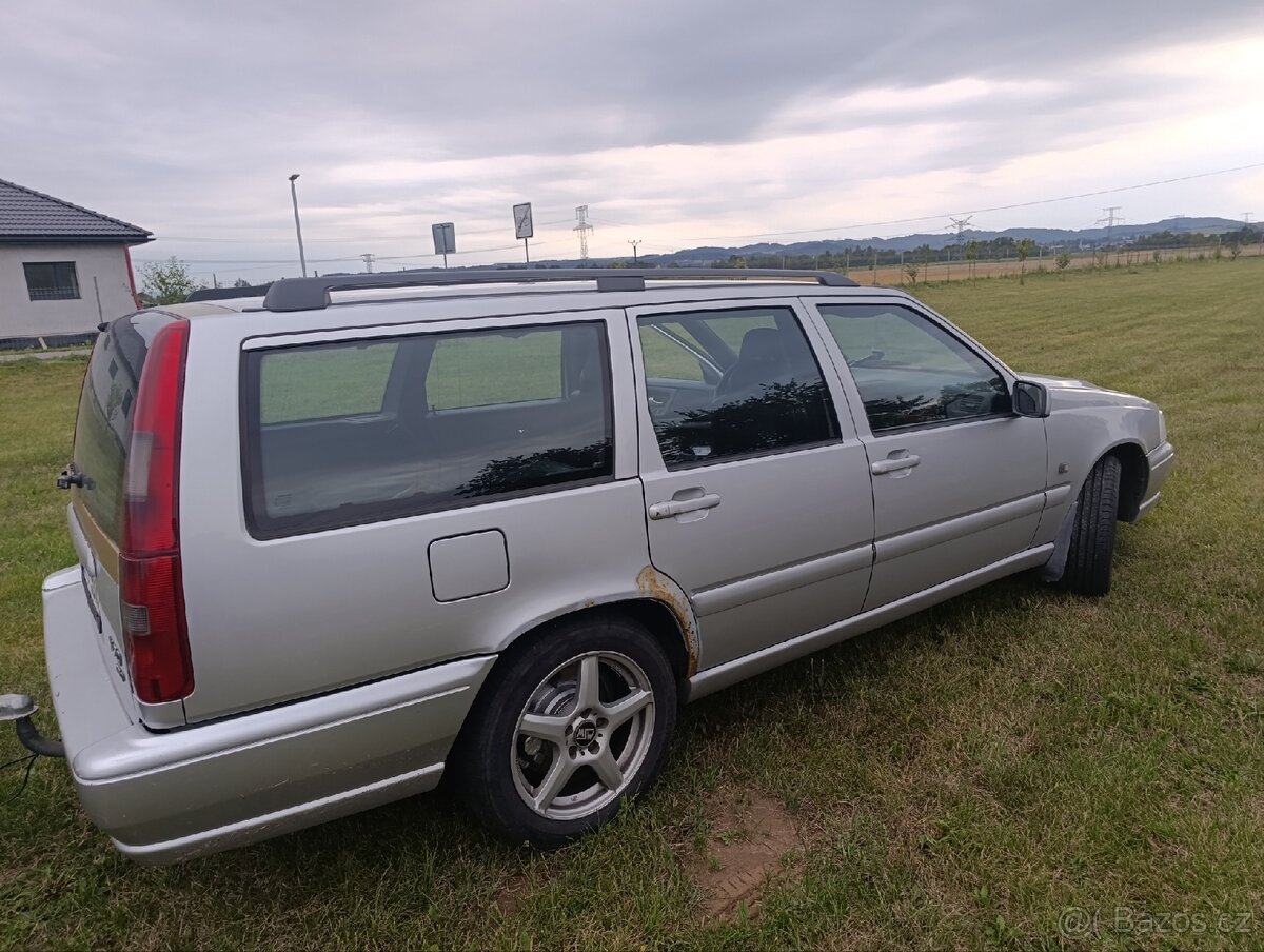 Volvo V70 - 2