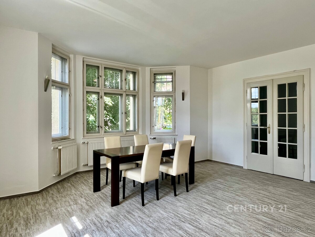 Pronájem prostorného bytu 3+1 (101 m²) v historické vile, Li - 2