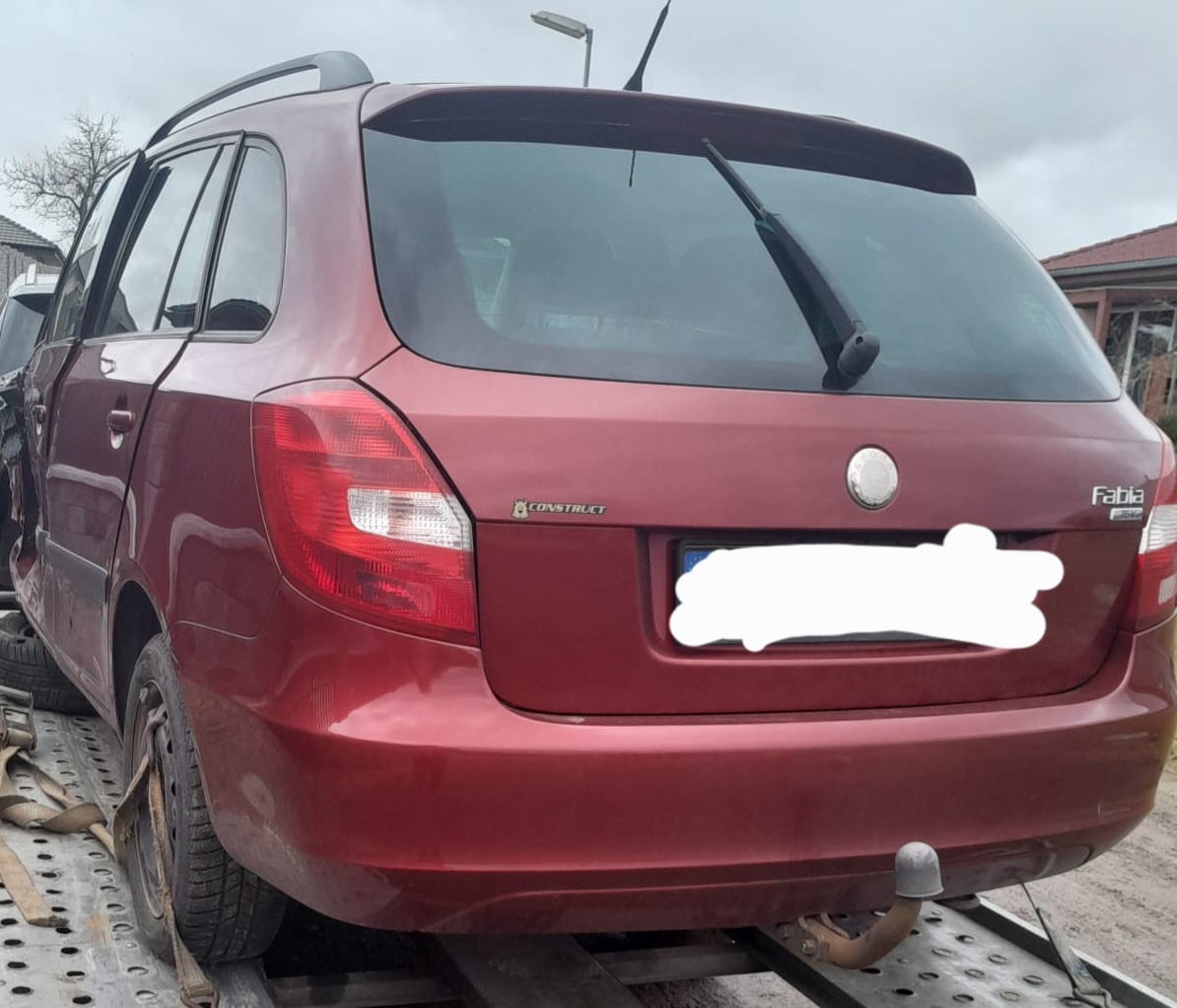 škoda fabia 2 1.4 63kw vinová červená rosso - 2