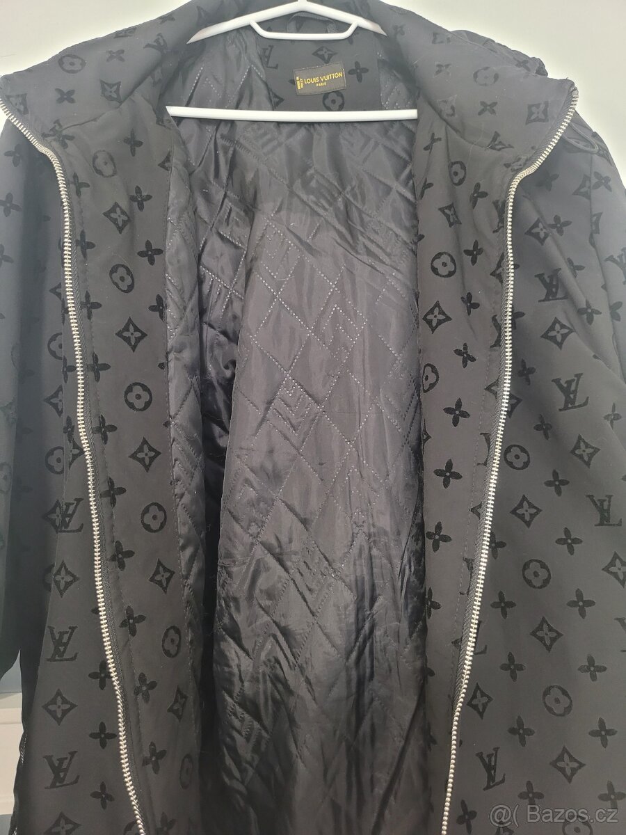 bunda Louis Vuitton velikosti 52-5 - 2