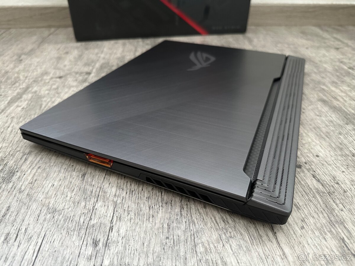 HERNÍ ASUS ROG Strix-i7/RTX/SSD/RGB/WIN11 - 2