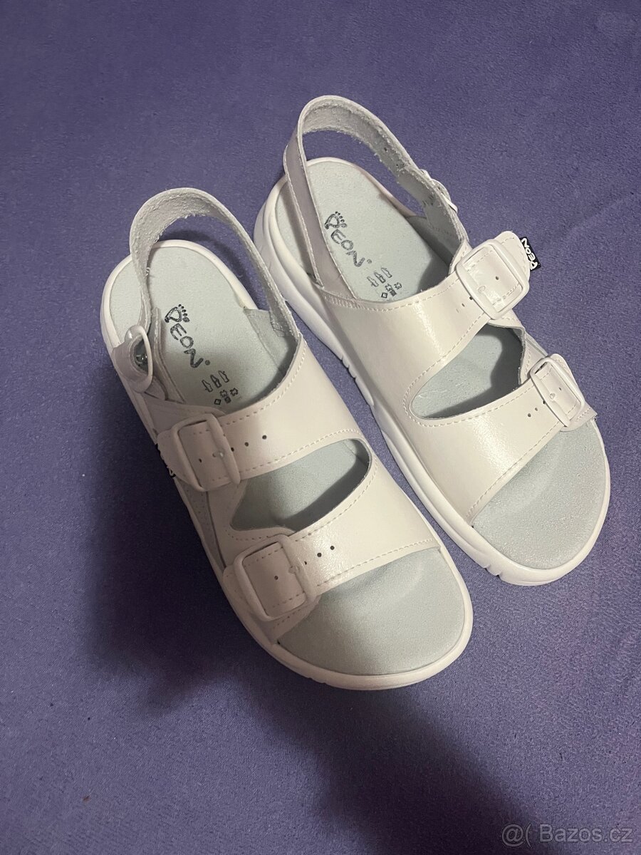 Bílé sandály - 2