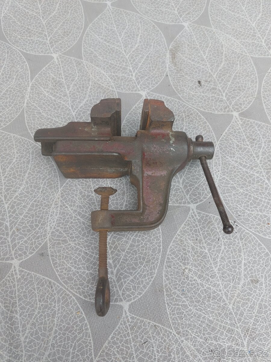 Starý malý svěráček. - 2