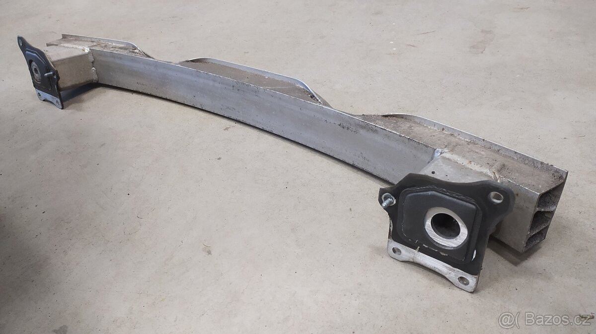 Výztuha zadního nárazníku Audi A6c7 - 2