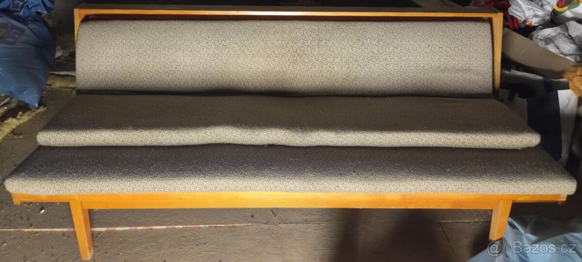 gauč - sedačka (vhodné k renovaci) - 2