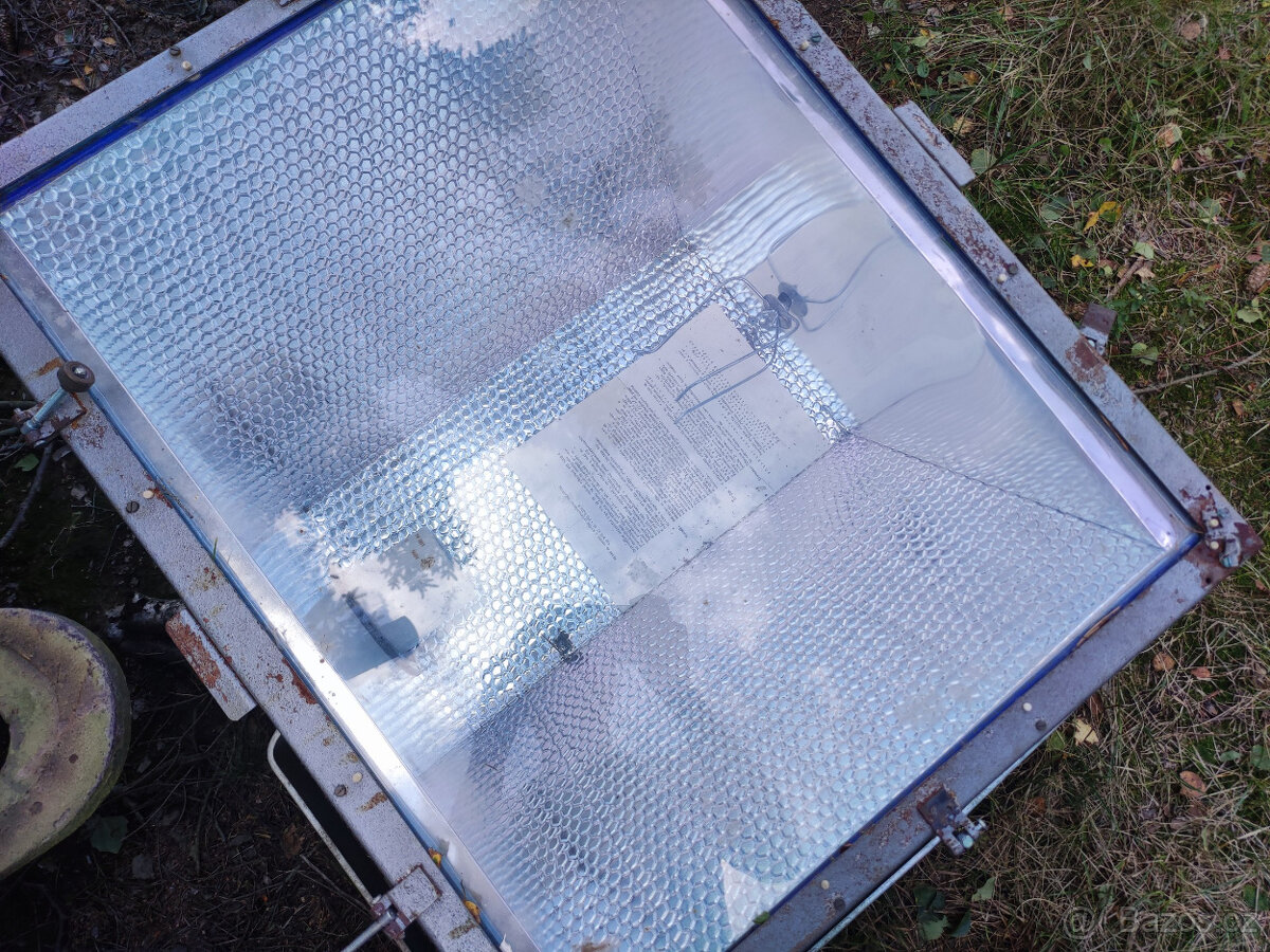 LAMPA průmyslová 2000 W 380 V - 2