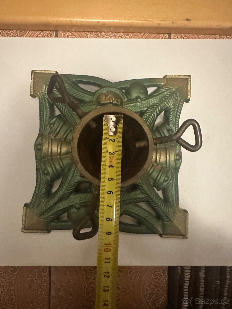 Litinový stojan na vánoční stromeček - 2