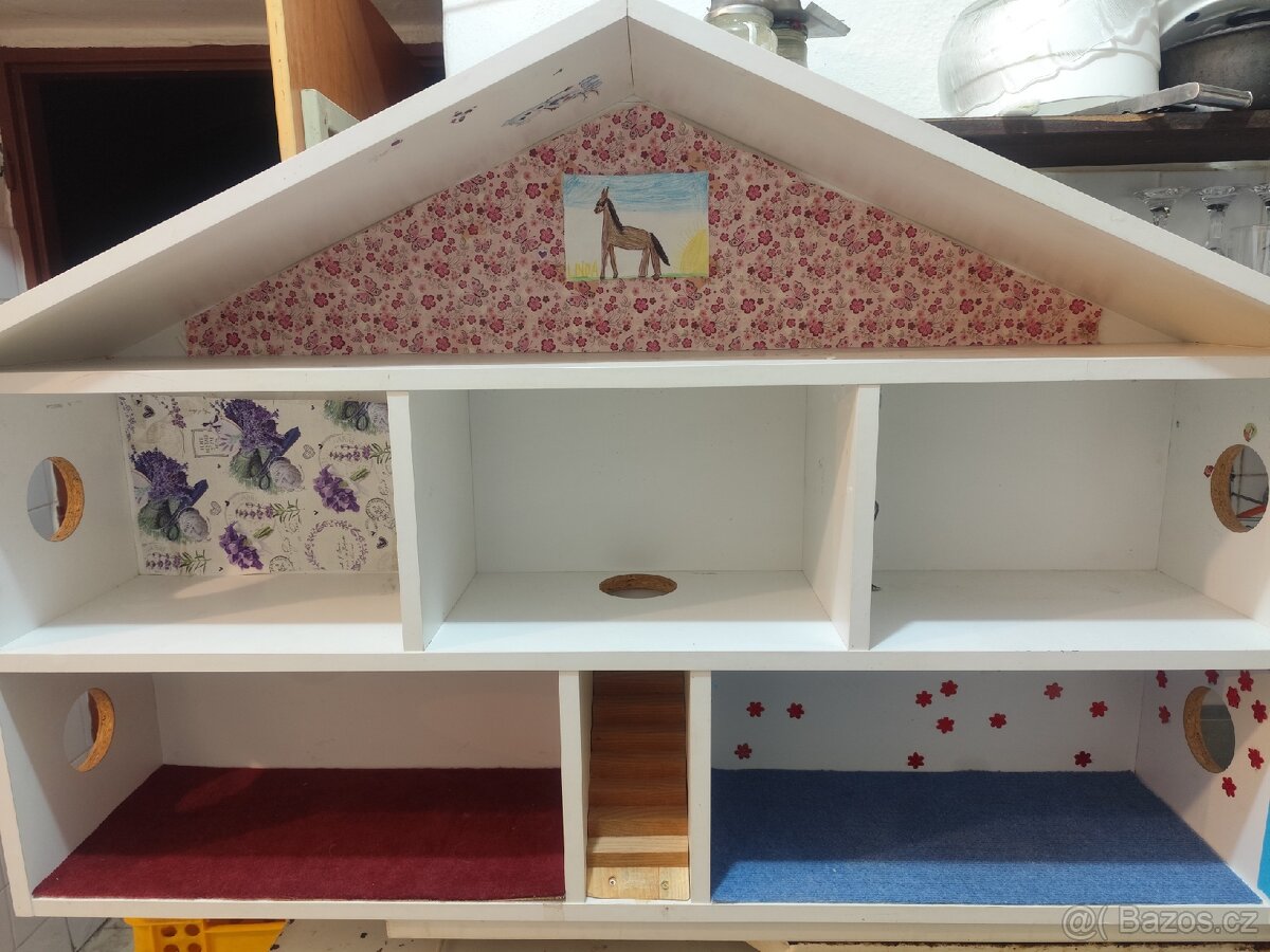 Domeček pro panenky - 2