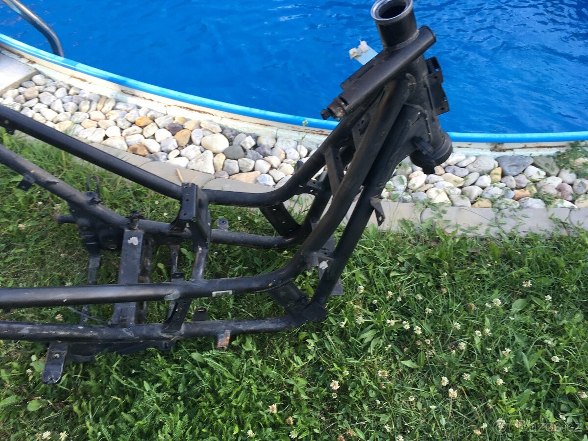 Rám na skutr Piagio X10 - 2