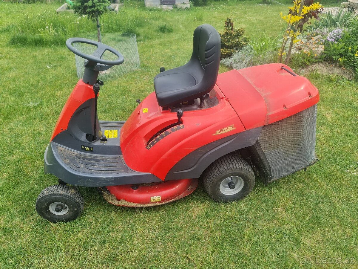 Zahradni traktůrek - 2