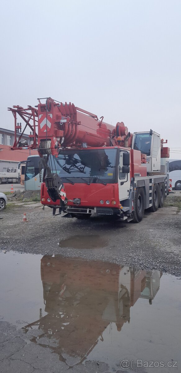 Autojeřáb Liebherr LTM 1055-3.2 - 2