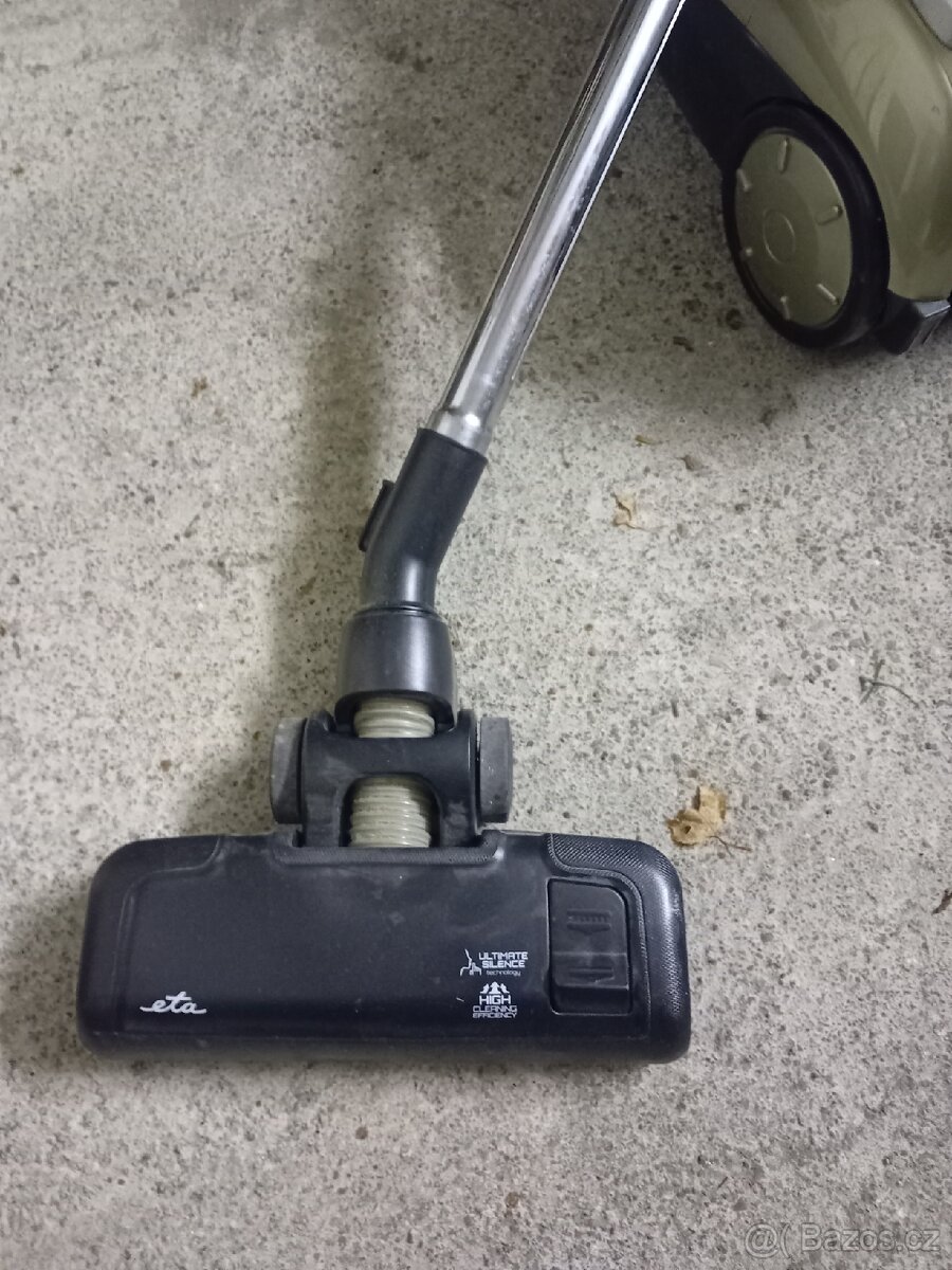 Vysavac ETA ONYX 2000 W. 3l - 2